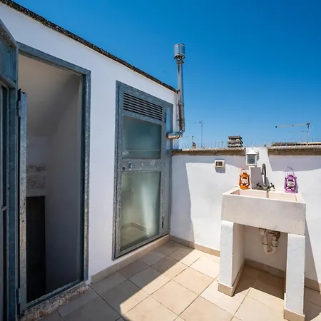 Dimora Degli Archi - Elegante Con 2 Terrazzi 펜션 오스투니