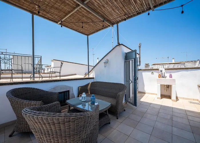 Dimora Degli Archi - Elegante Con 2 Terrazzi 펜션 *